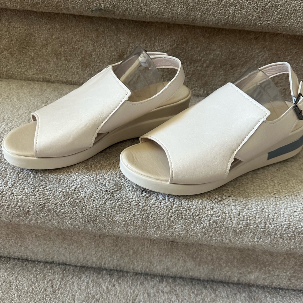 Women’s White Open-Toe Slingback Sandals